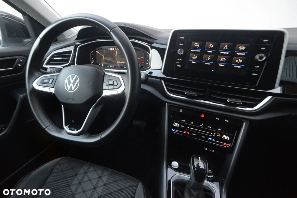 Volkswagen T-Roc - 8