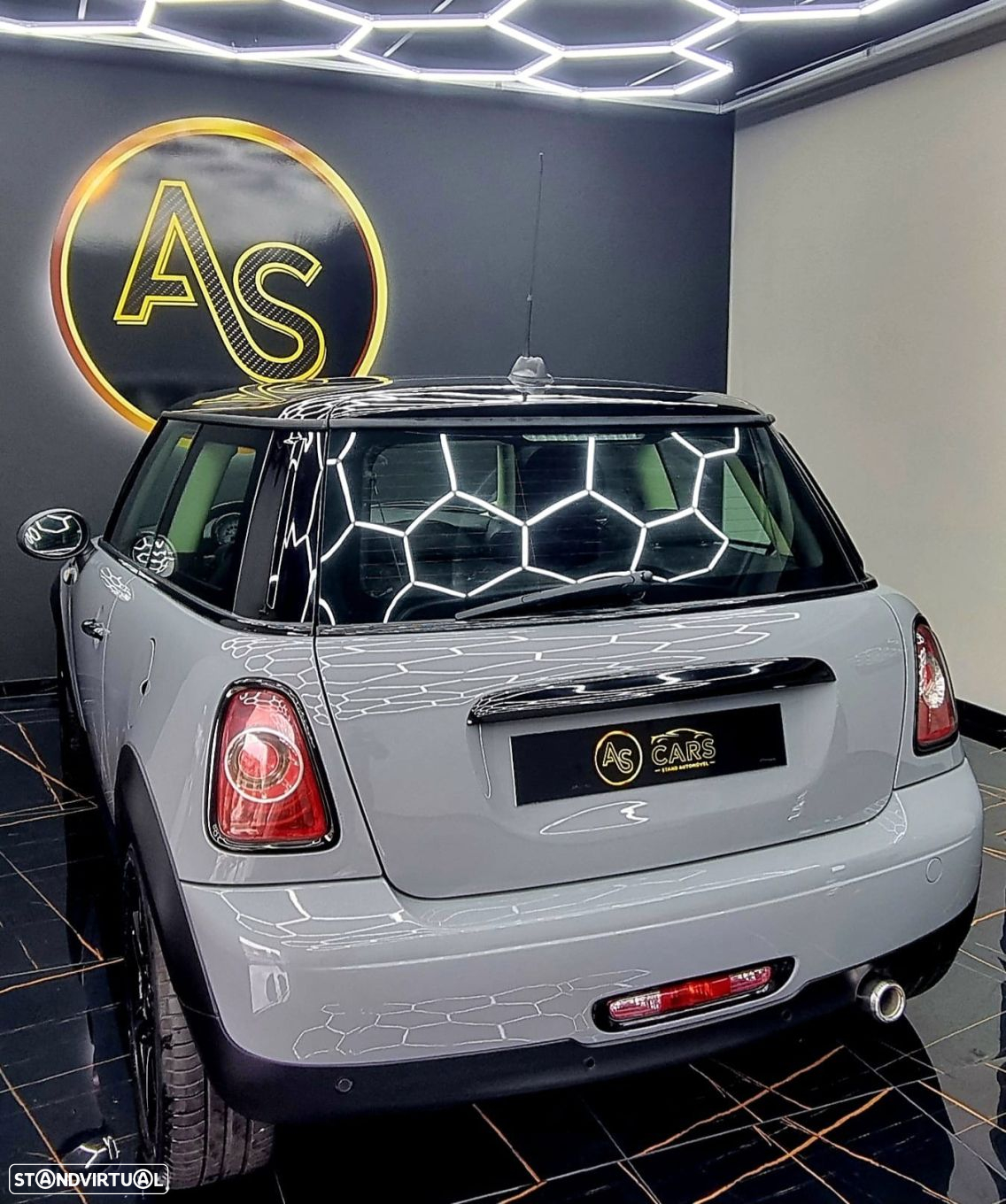 MINI 3 Portas One D - 10