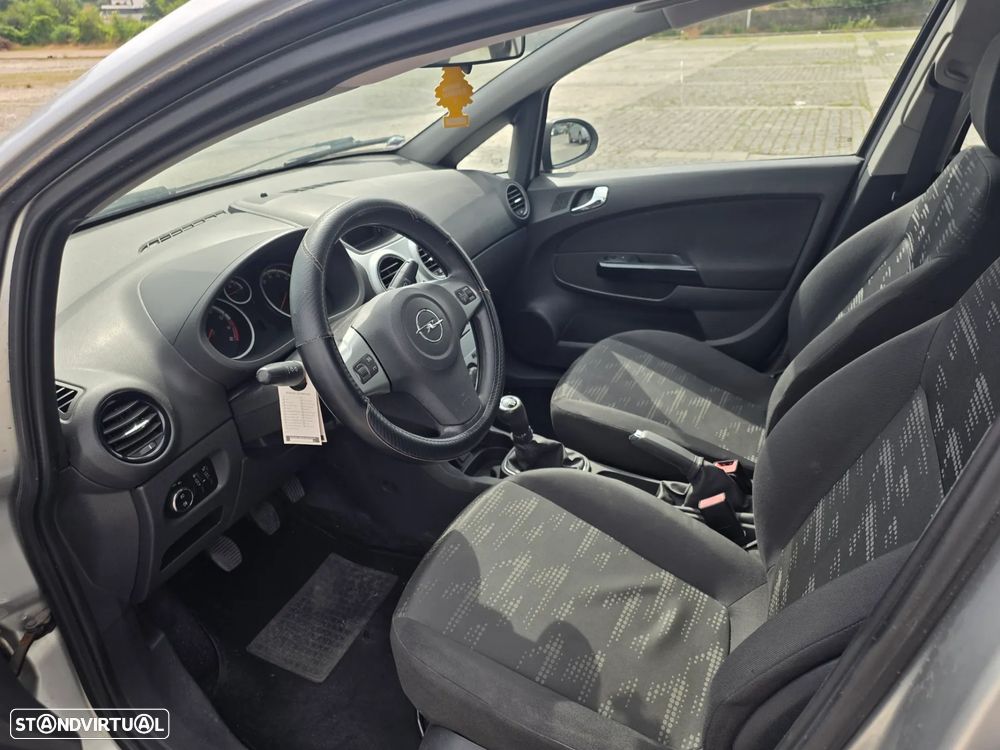 Opel Corsa - 12