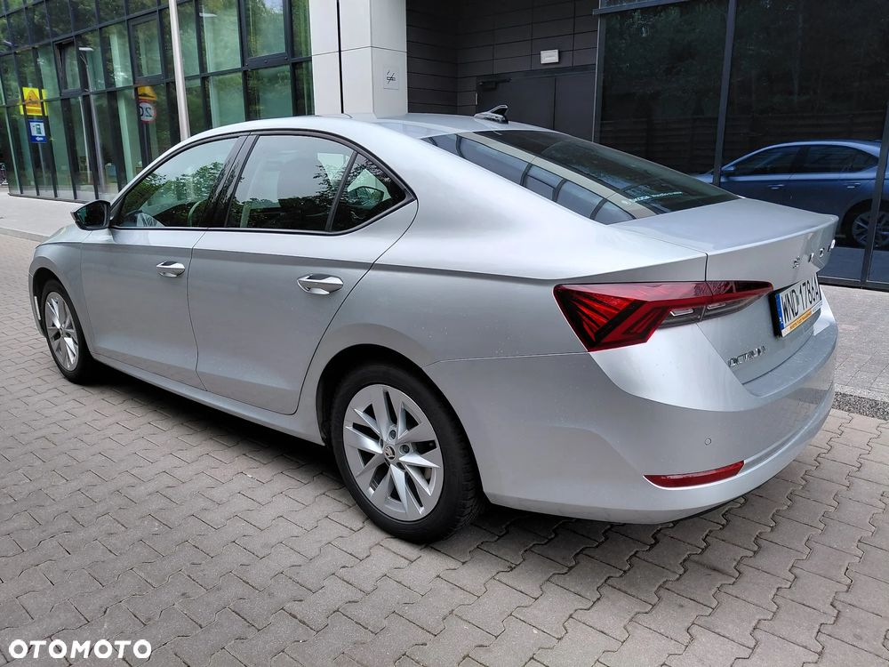 Skoda Octavia 2.0 TDI Ambition DSG - 4