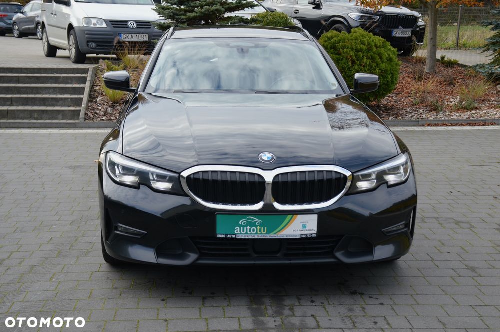 BMW Seria 3 320d Sport Line Shadow - 40