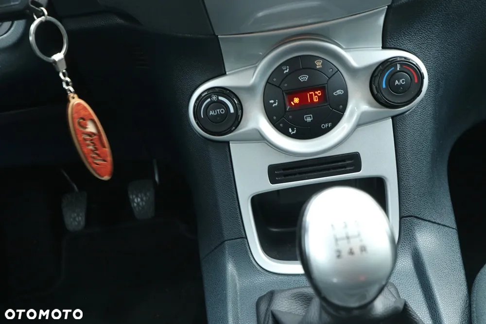 Ford Fiesta - 11