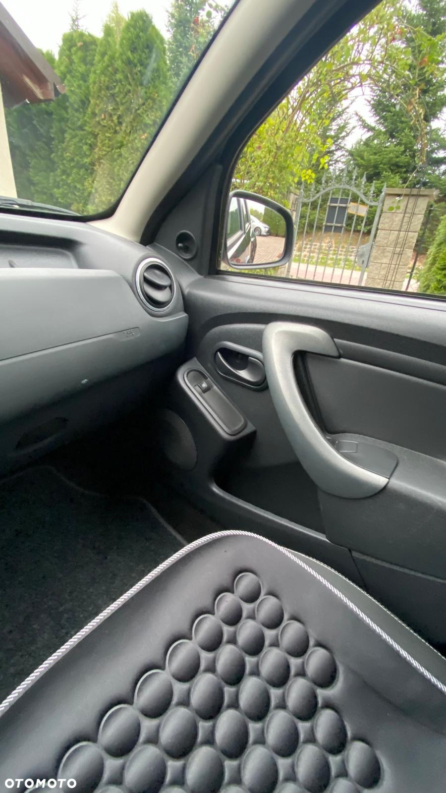 Dacia Duster 1.5 dCi Ambiance - 11