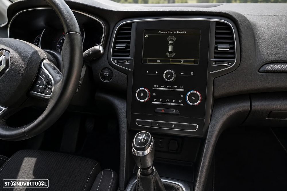 Renault Mégane 1.5 dCi Dynamique S - 2