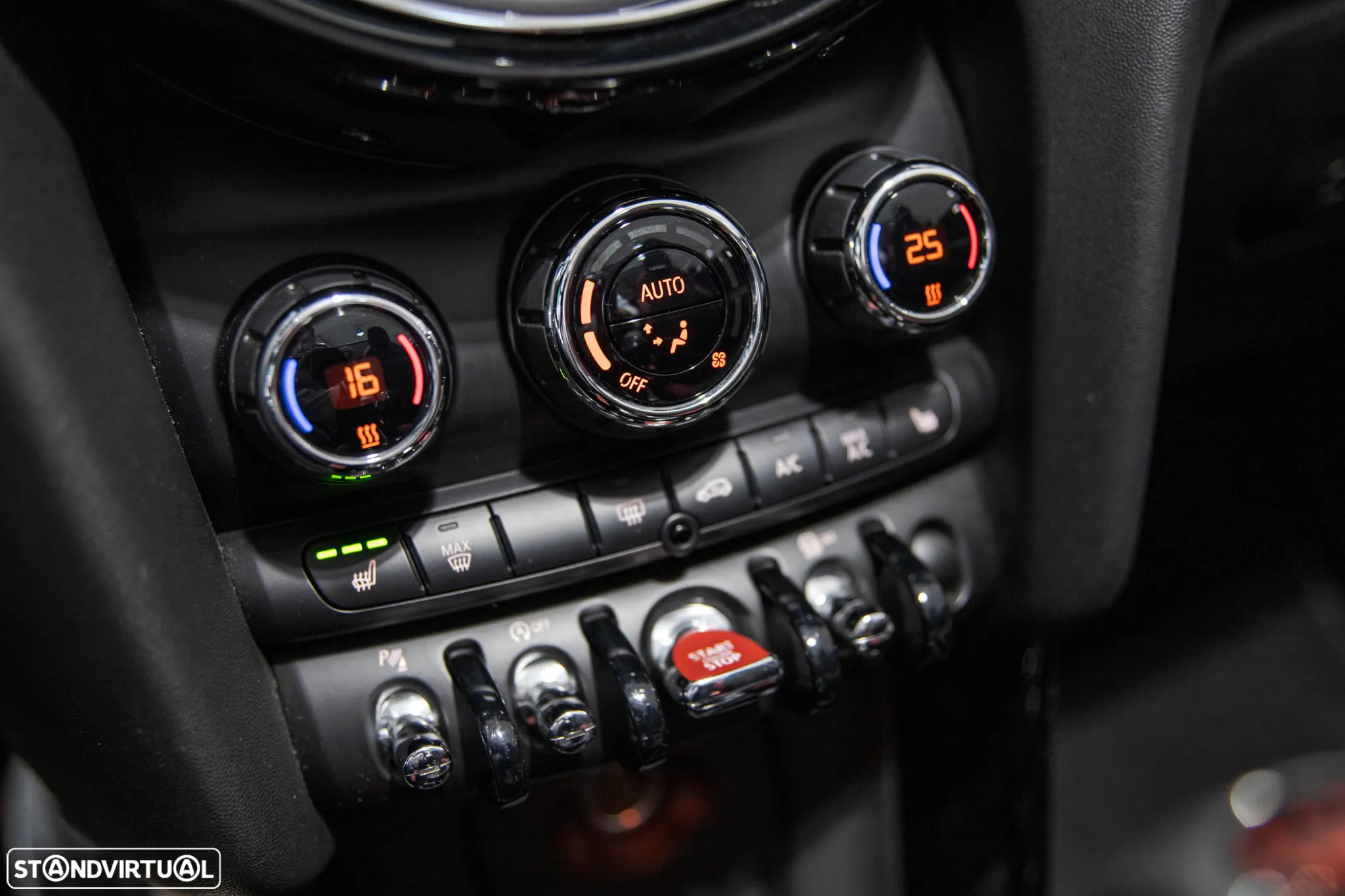 MINI 3 Portas John Cooper Works - 29
