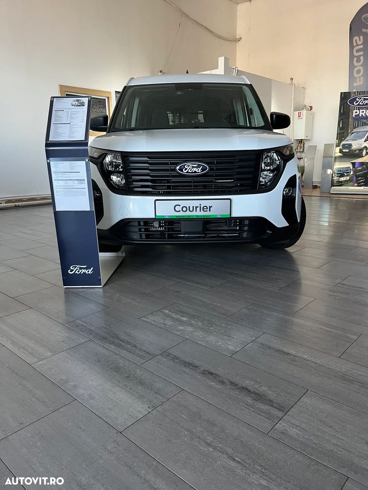 Ford Courier - 13