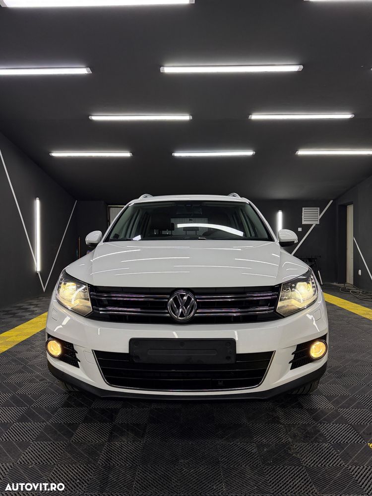 Volkswagen Tiguan 2.0 TDI 4Motion DSG Sport & Style - 24