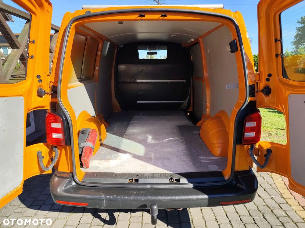 Volkswagen Transporter T6 2.0TDI LONG 4MOTION 4X4 - 19