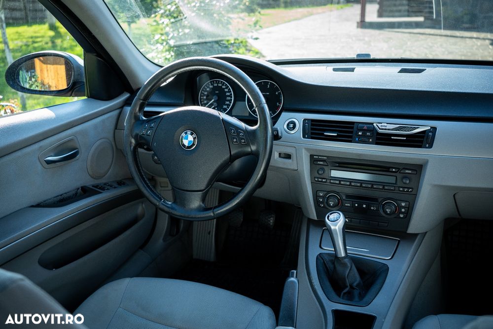 BMW Seria 3 320d - 5