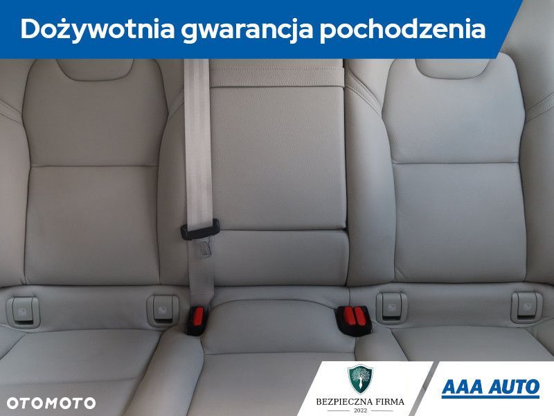 Volvo S90 - 12