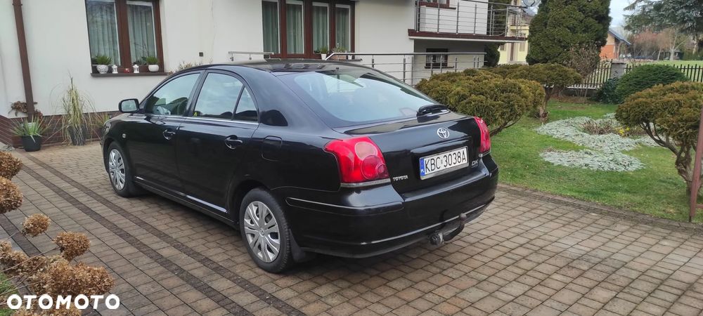 Toyota Avensis 1.8 VVT-i - 4