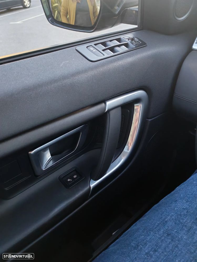 Land Rover Discovery Sport 2.0 eD4 HSE - 9