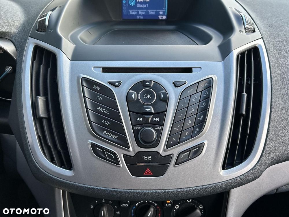 Ford Grand C-MAX - 17