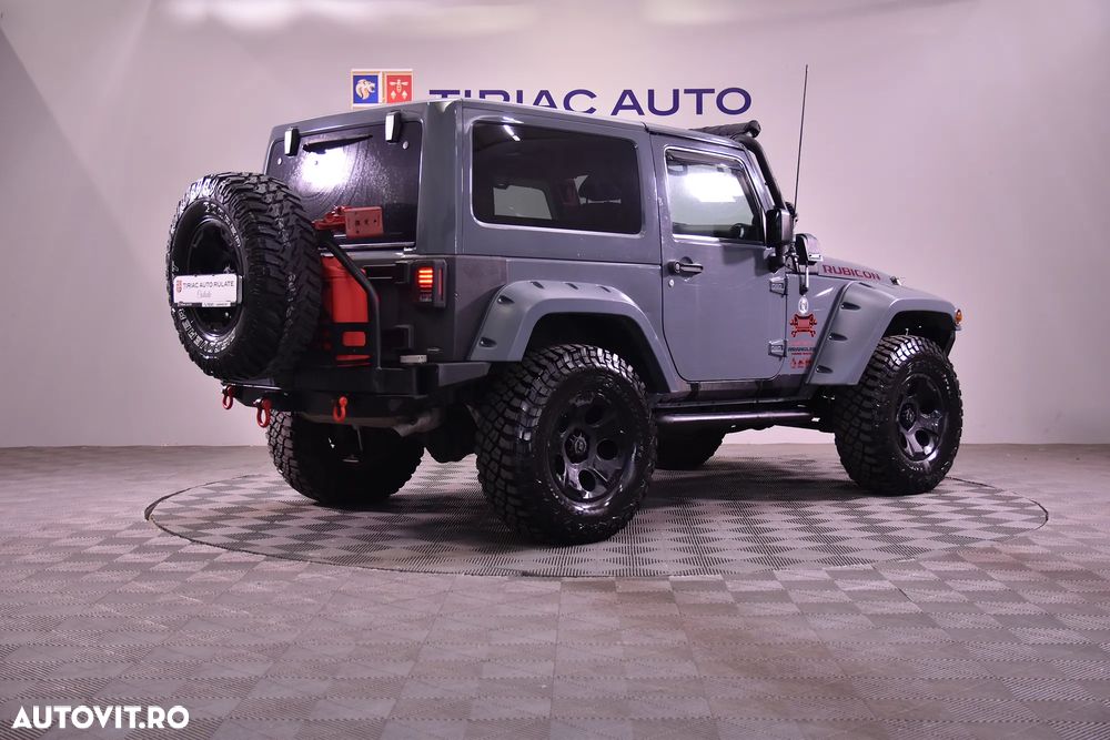 Jeep Wrangler - 5