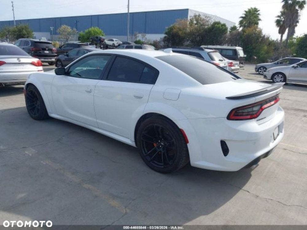 Dodge Charger - 4