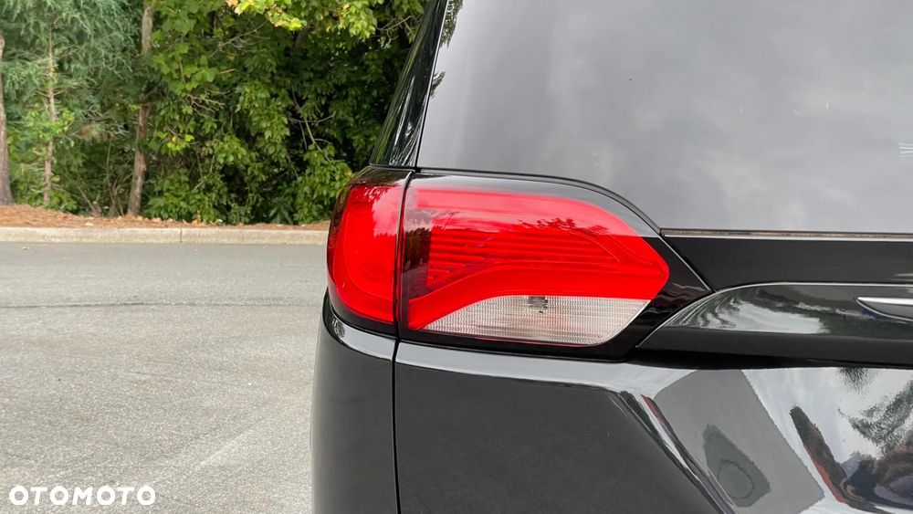 Chrysler Pacifica - 4