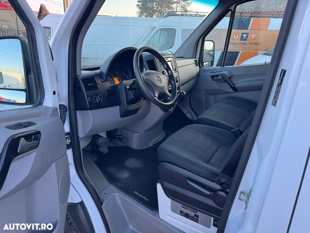 Mercedes-Benz SPRINTER - 8