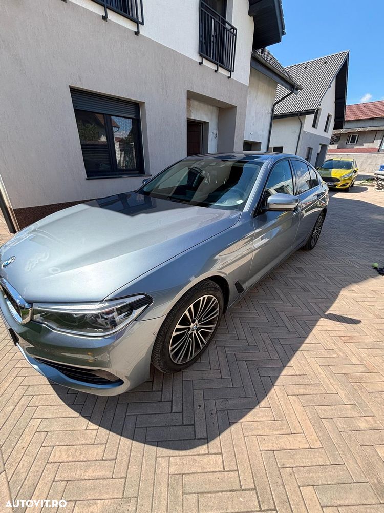 BMW Seria 5 520d xDrive AT - 2