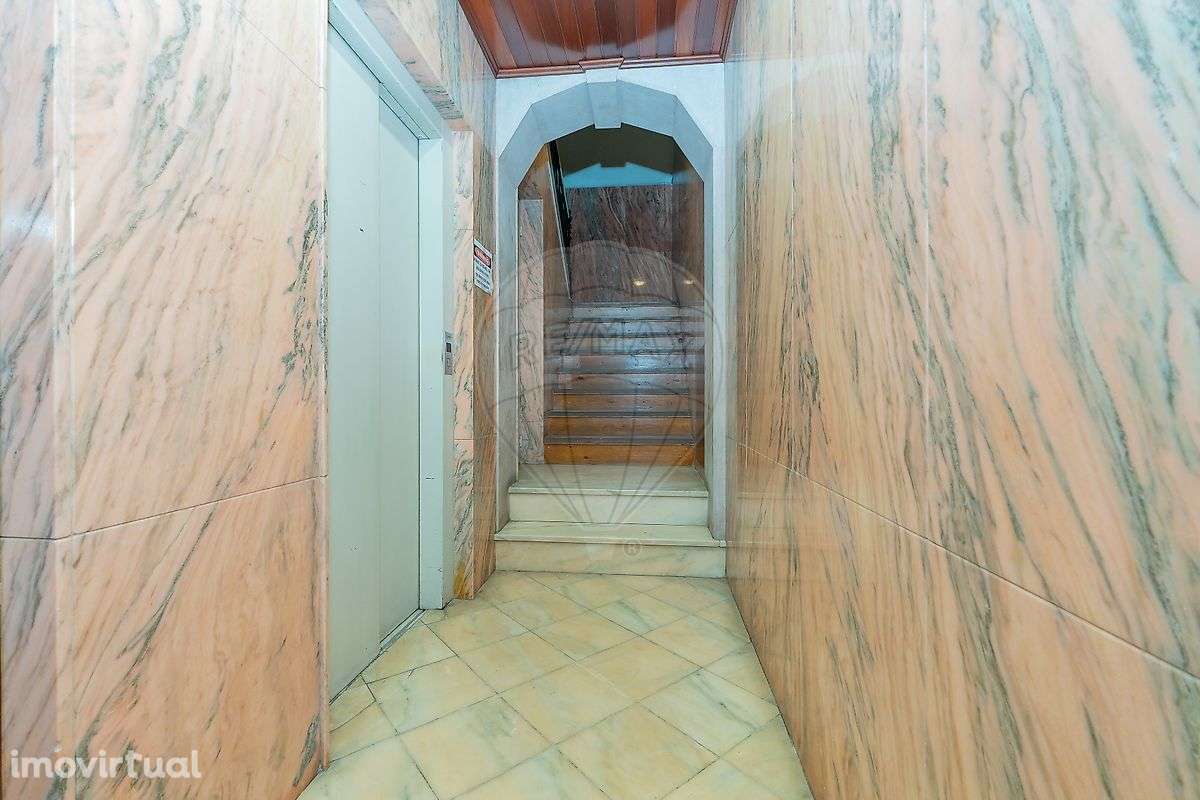 Apartamento T4 para venda - Grande imagem: 2/35