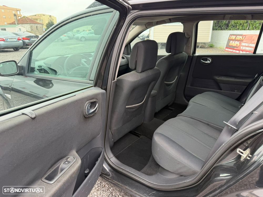 Renault Mégane Break 1.5 dCi C Authentique - 16