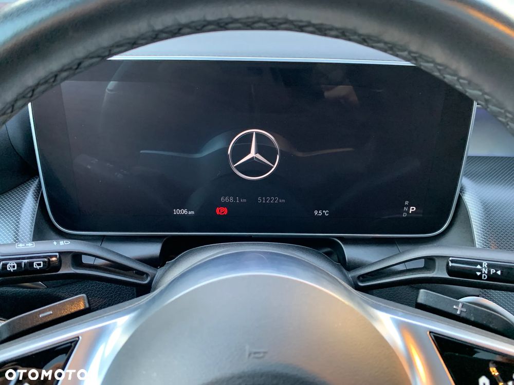 Mercedes-Benz GLC 300 4Matic 9G-TRONIC Edition Avantgarde - 24