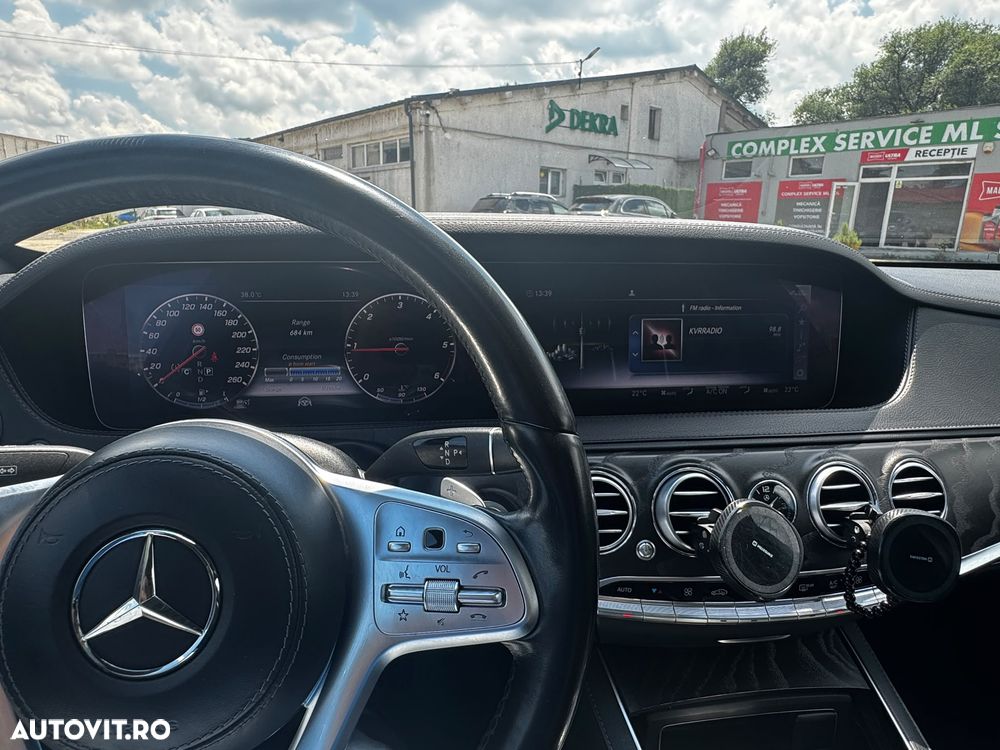 Mercedes-Benz S - 12