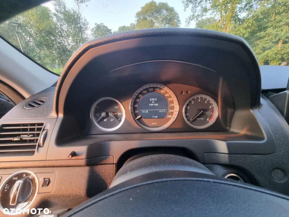 Mercedes-Benz Klasa C - 23