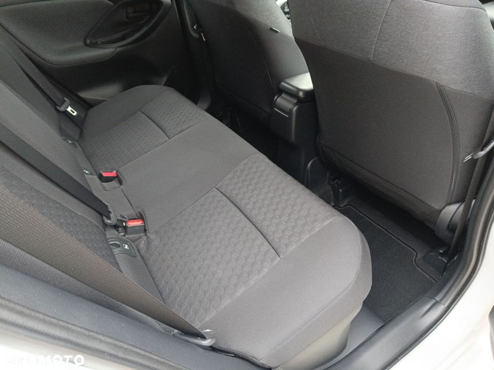 Toyota Yaris - 22