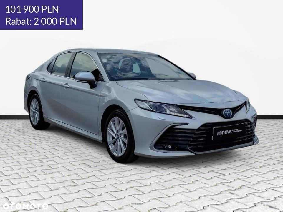 Toyota Camry - 3