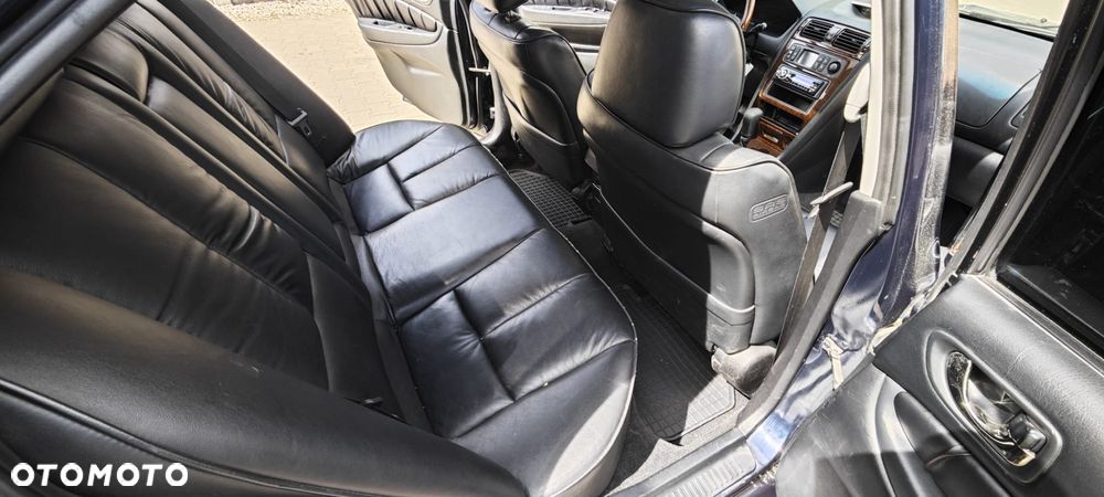 Mitsubishi Galant 2.5 V6 - 15