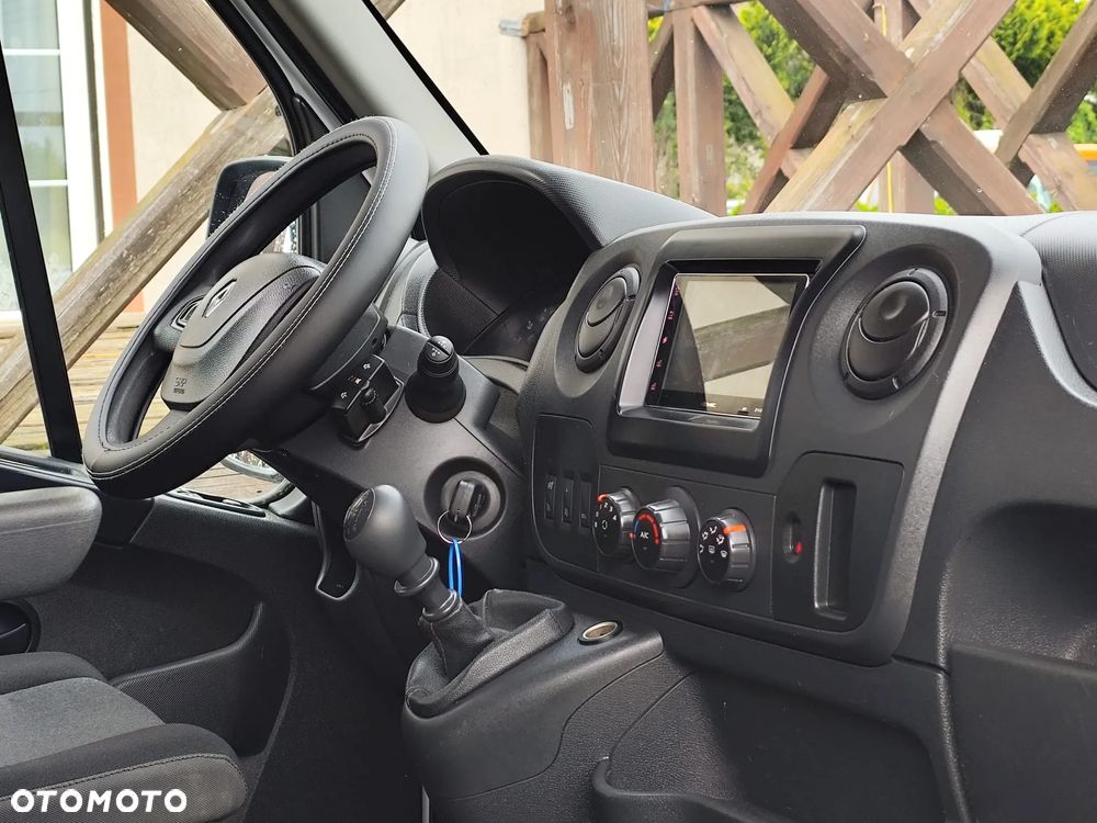 Renault Master 2.3dCi 165 - 12