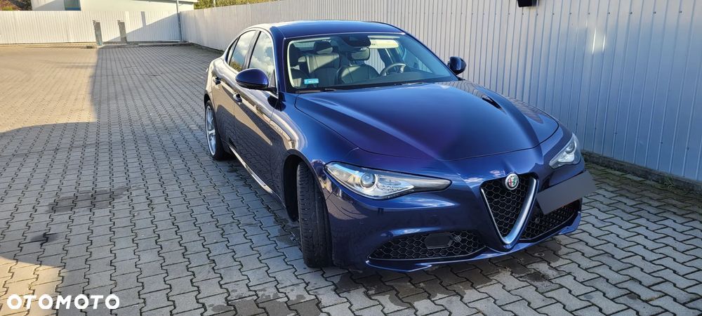 Alfa Romeo Giulia 2.0 Turbo 16V AT8-Q4 Veloce - 1