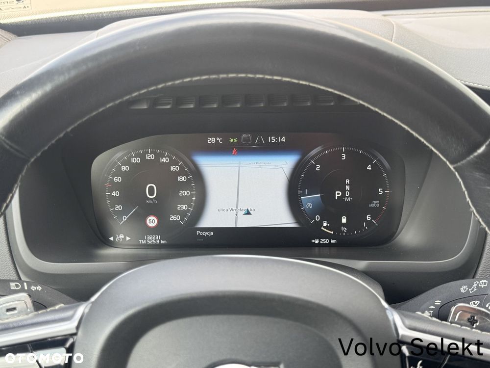 Volvo XC 90 - 12