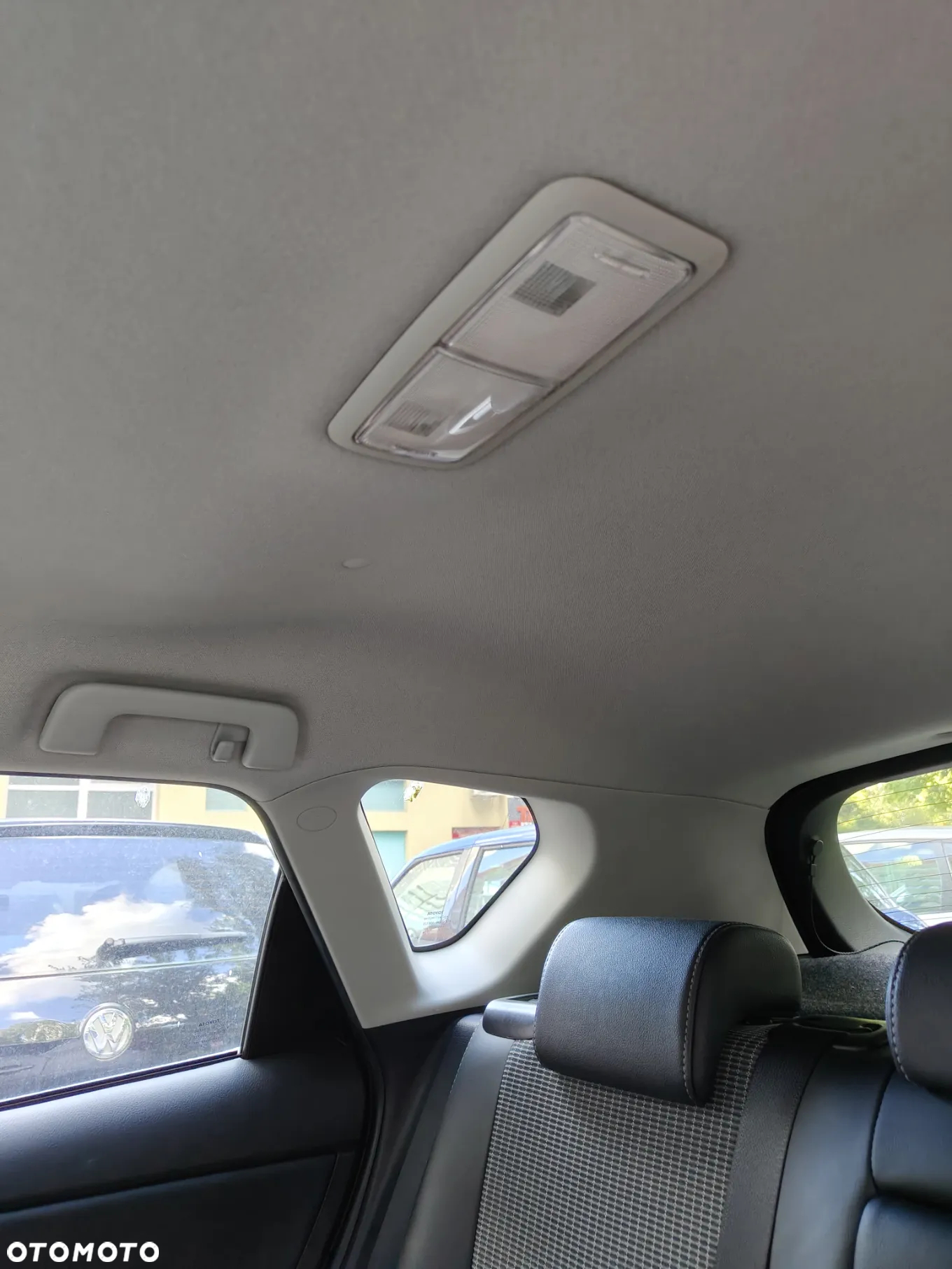 Toyota Auris Hybrid 135 Prestige - 11
