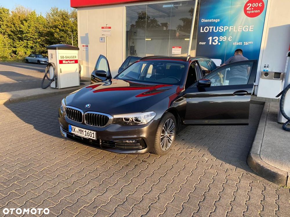 BMW Seria 5 525d Sport Line sport - 8
