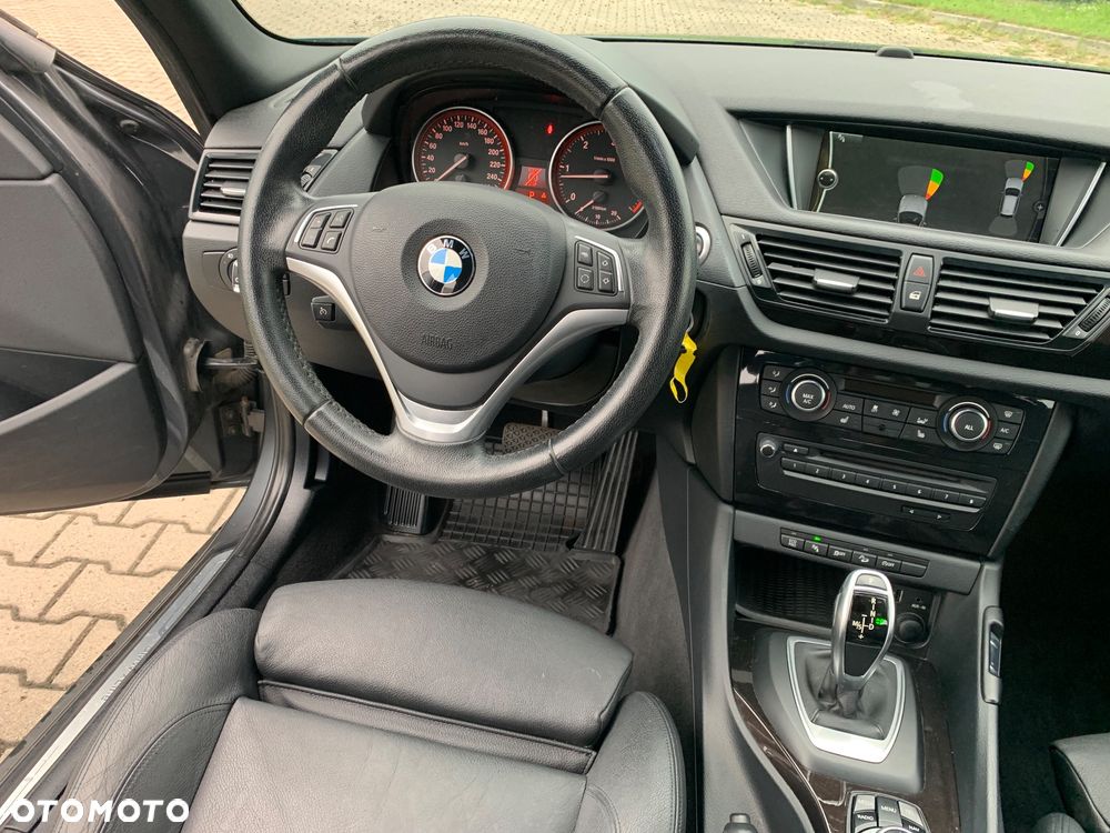 BMW X1 xDrive20d Sport Line - 20