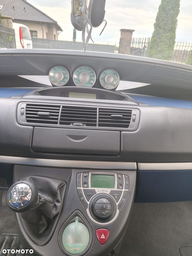 Peugeot 807 2.2 ST - 5