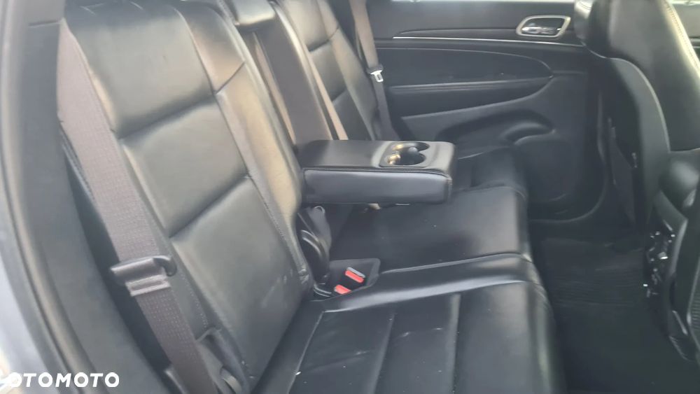 Jeep Grand Cherokee - 13