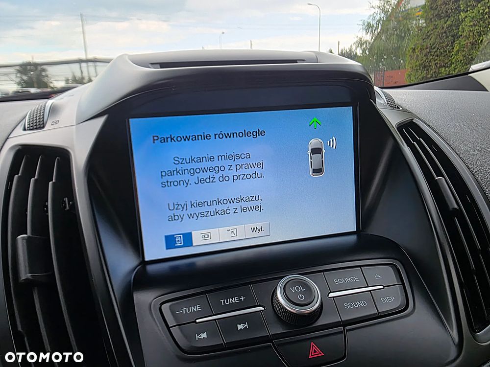 Ford Kuga 1.5 EcoBoost 2x4 Titanium - 15