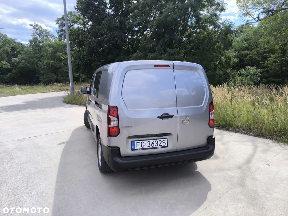 Opel Combo 1.5 CDTI Essentia S&S - 3