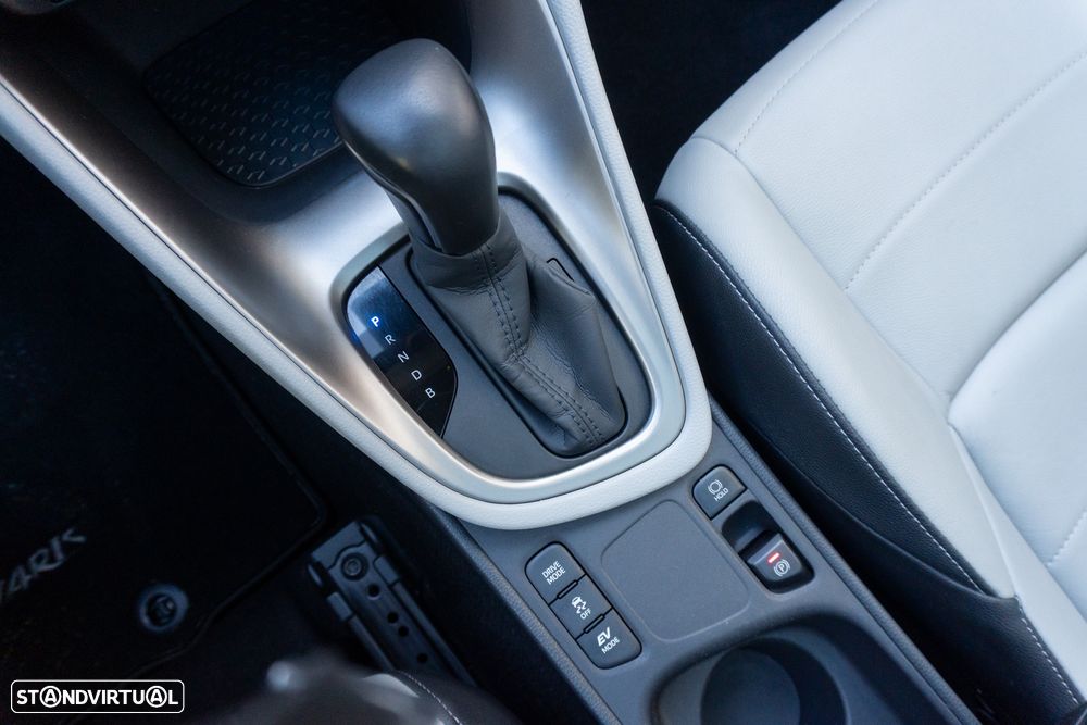 Toyota Yaris 1.5 HDF Luxury - 31