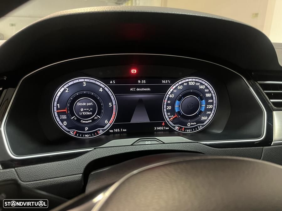 VW Passat Variant 2.0 TDi Highline DSG - 15