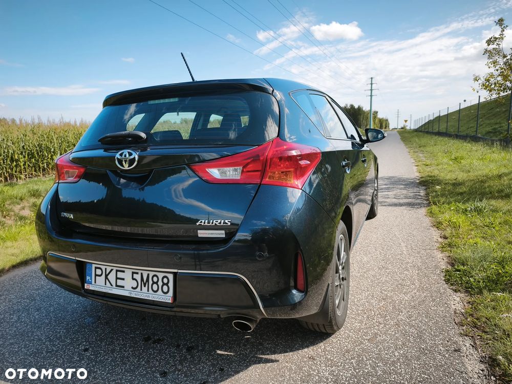 Toyota Auris 1.6 Premium Comfort - 5