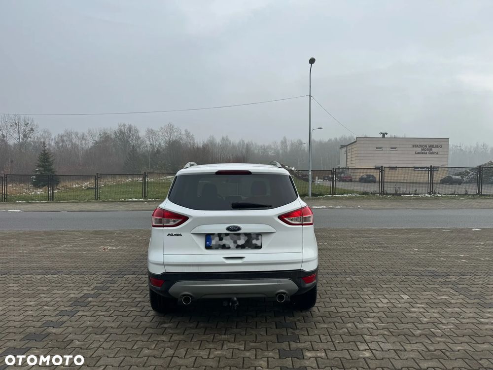Ford Kuga 2.0 TDCi 2x4 Titanium - 6
