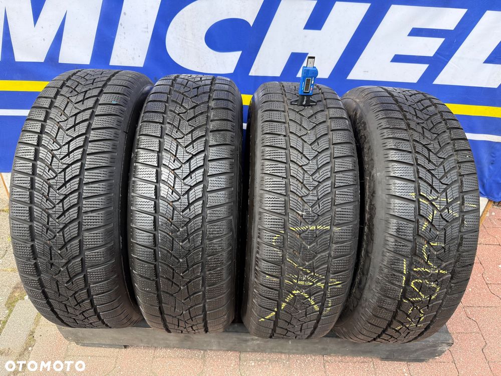 Zimowe koła stalowe 17 Ford Kuga - Dunlop Winter Sport 5 SUV 225/65 R17 - 19