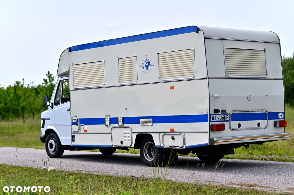 Mercedes-Benz 409D - 5