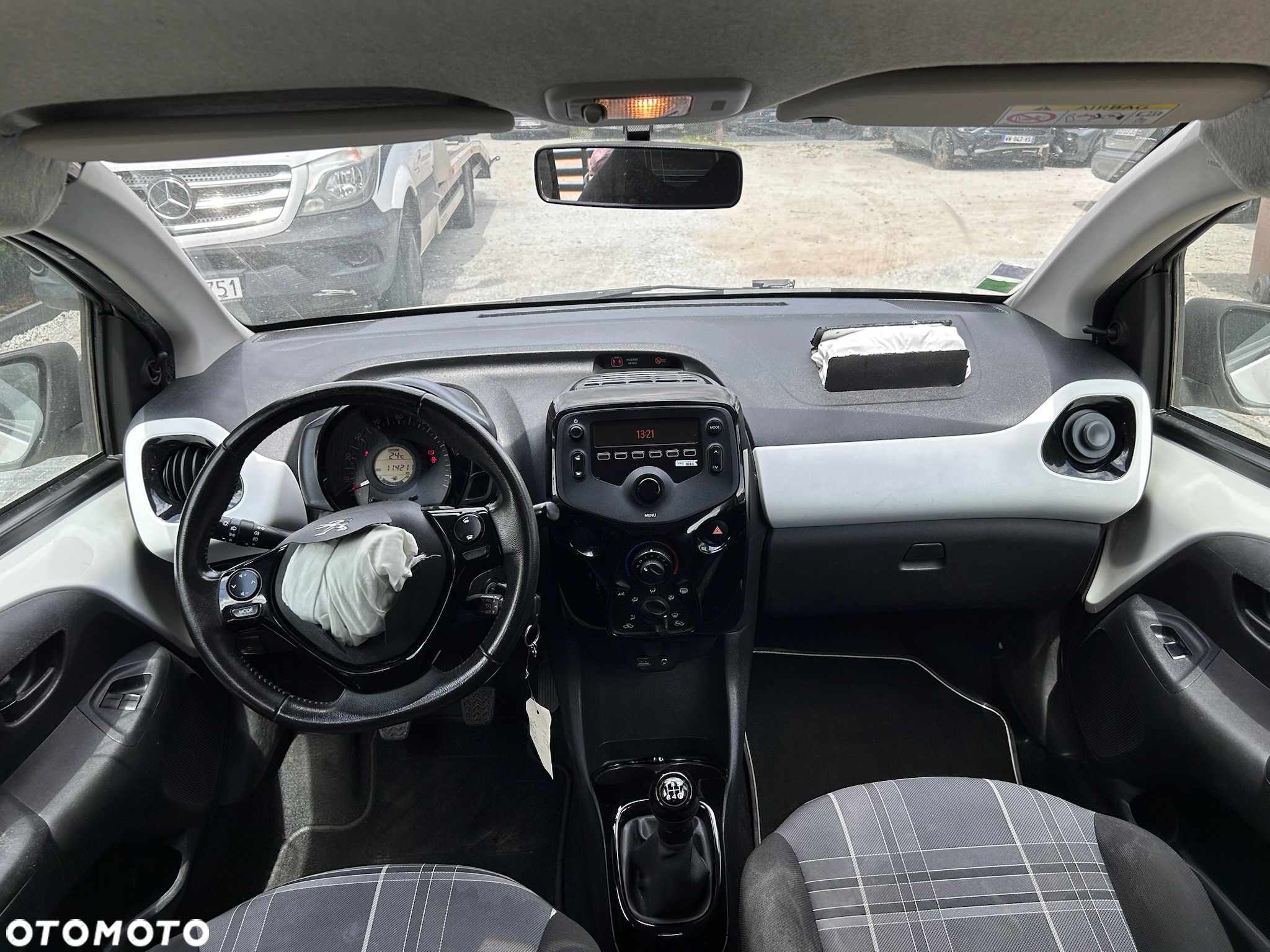 Peugeot 108 VTI 68 Top Style - 12