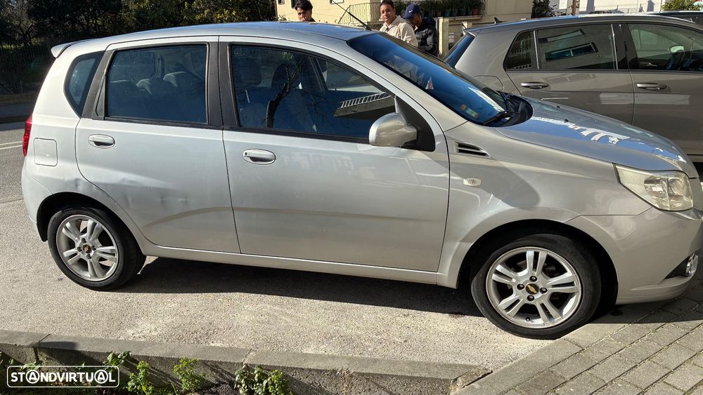 Chevrolet Aveo 1.2 L - 5