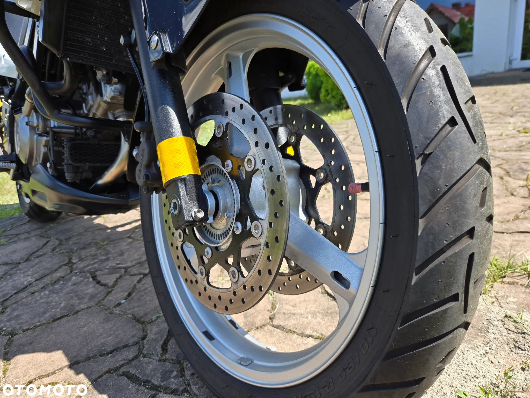 Suzuki V-STROM - 22