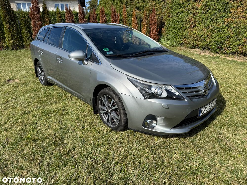 Toyota Avensis - 19